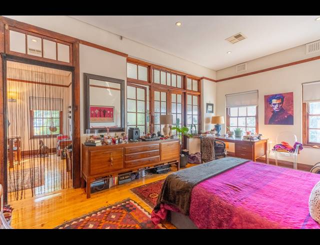 2 BEDROOM APARTMENT FOR SALE IN ESSENWOOD